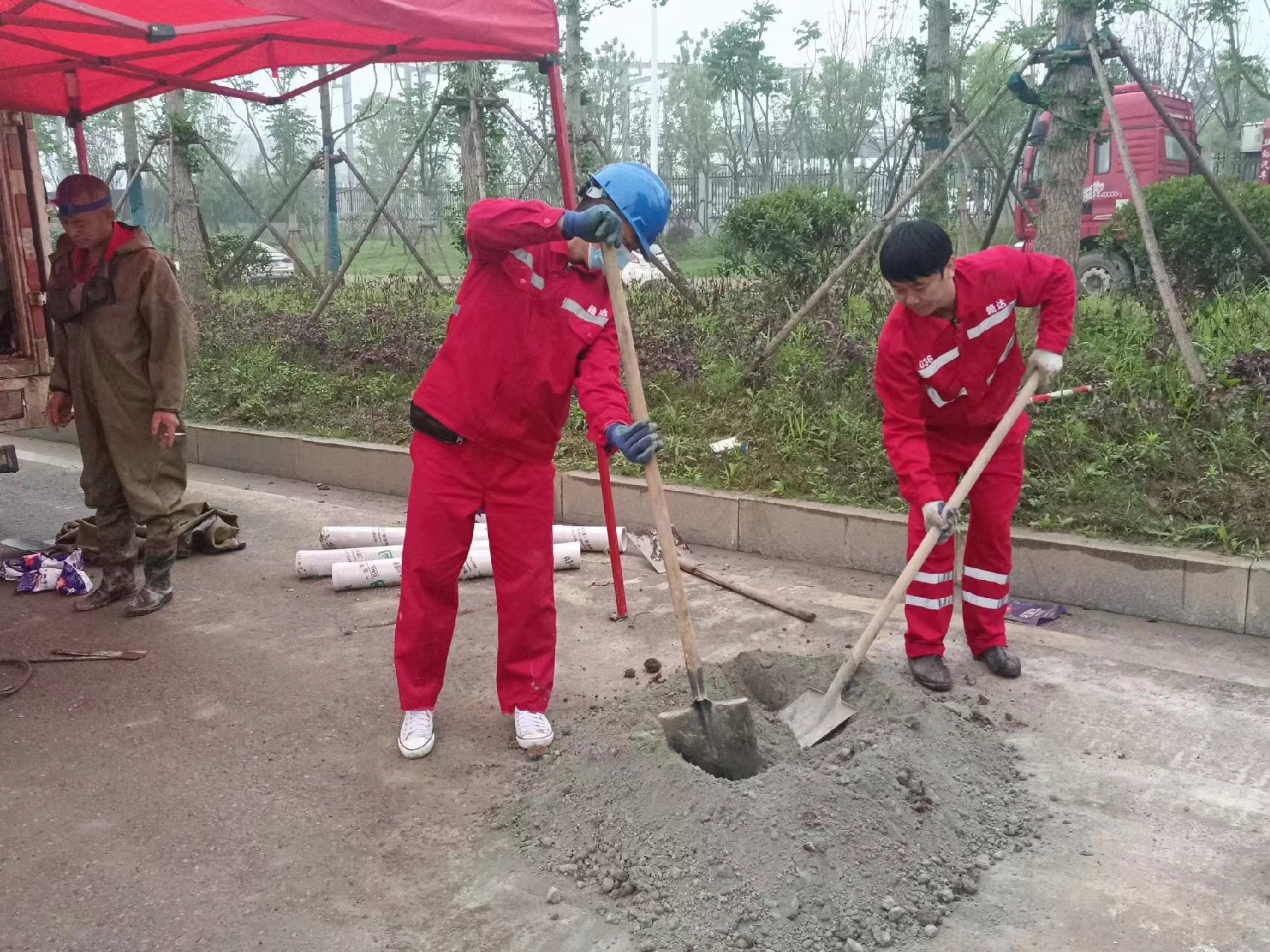 伊川管道疏通哪家好】及时进行市政管道清淤